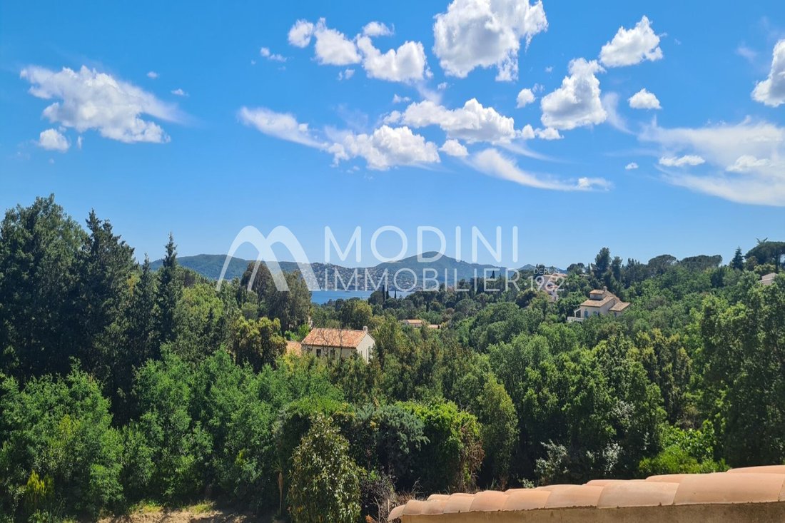 Villa in Grimaud, Provence-Alpes-Côte d'Azur, Frankreich 1 - 14237036