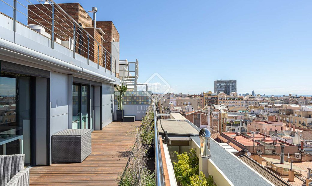 Barcelona Private Jet Charter - Mercury Jets - Penthouse Jets Barcelona