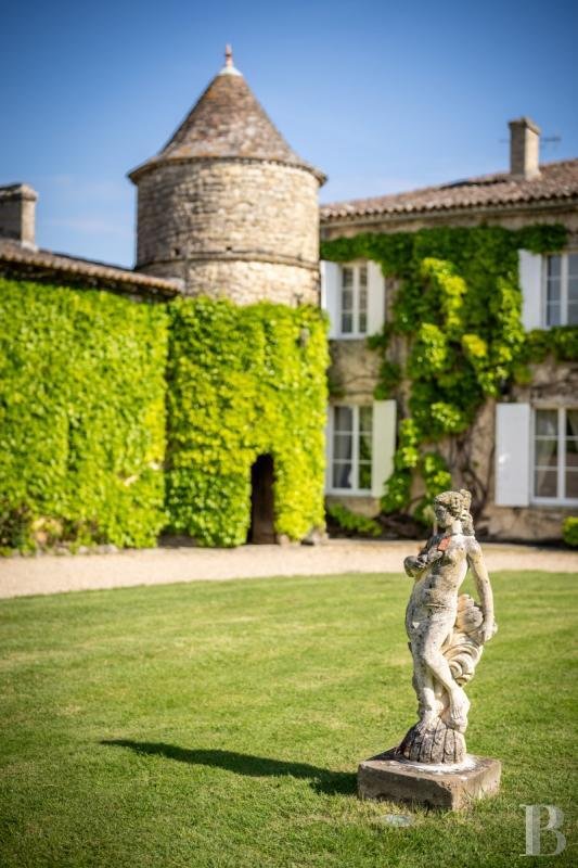 Château des Rêves: A Wine-Kissed 18th-Century Haven in Gironde’s Golden Hills