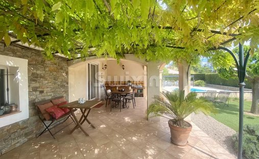Casa en Periferia, Les Arcs, Francia 1