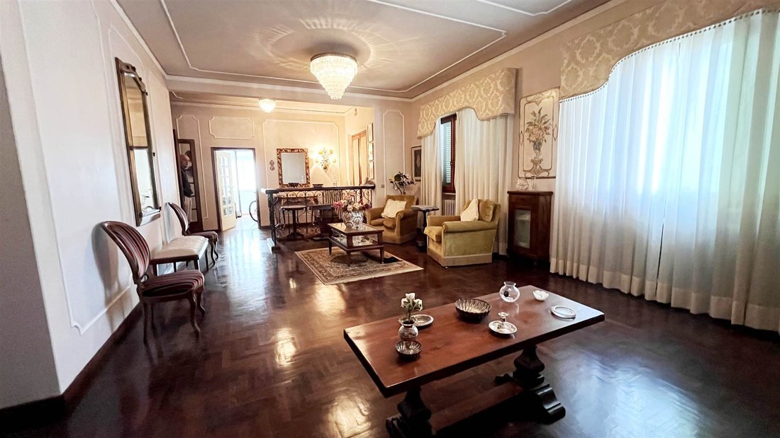 Villa in Massa e Cozzile, Tuscany, Italy 3 - 14240653