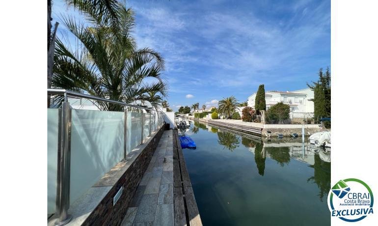 House in Empuriabrava, Catalonia, Spain 4 - 14242996