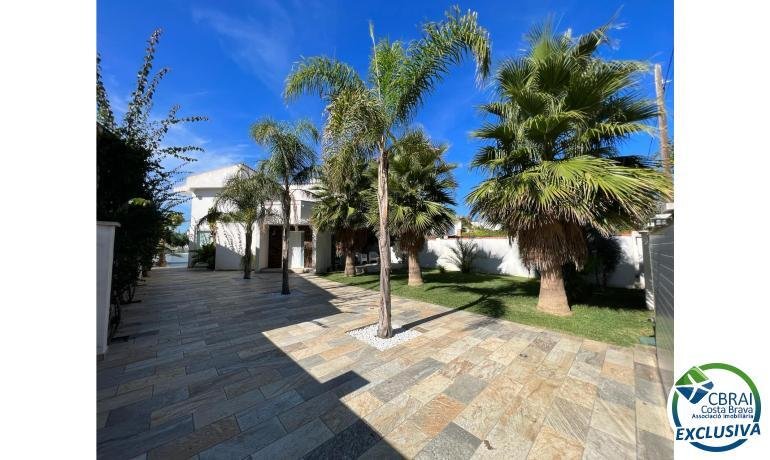 House in Empuriabrava, Catalonia, Spain 3 - 14242996