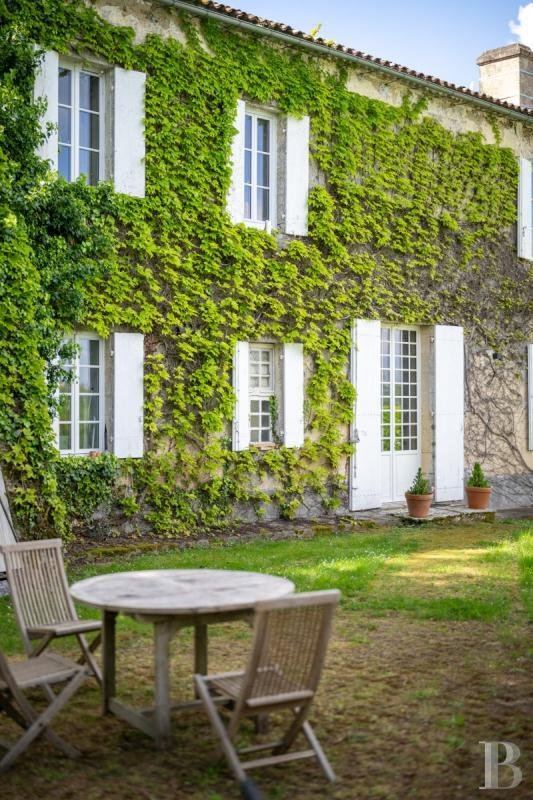 Château des Rêves: A Wine-Kissed 18th-Century Haven in Gironde’s Golden Hills