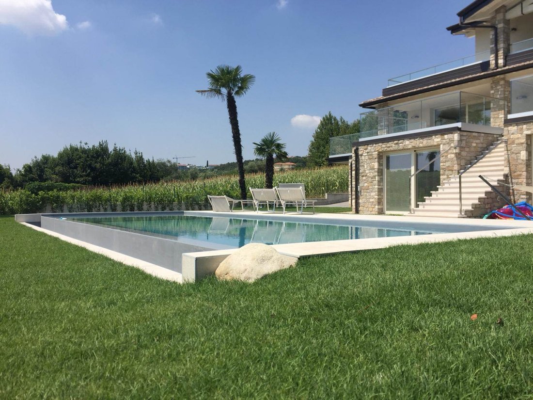 Villa in Soiano del Lago, Lombardy, Italy 1 - 14240541