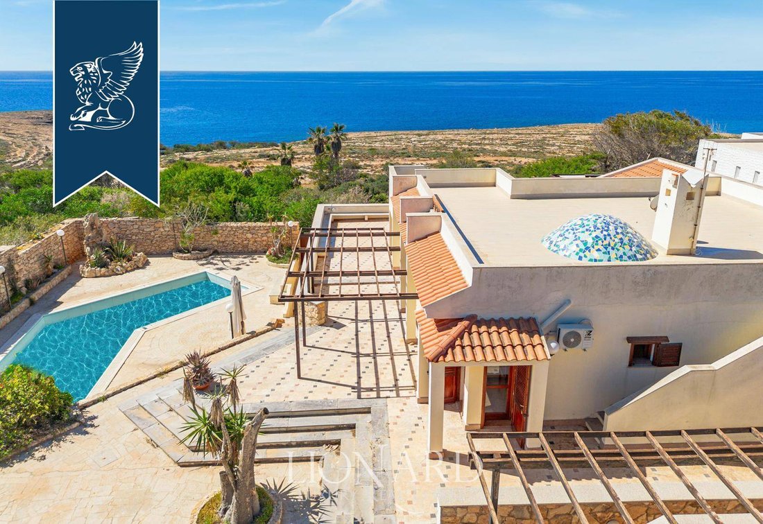 Villa in Lampedusa, Sicily, Italy 1 - 14243504