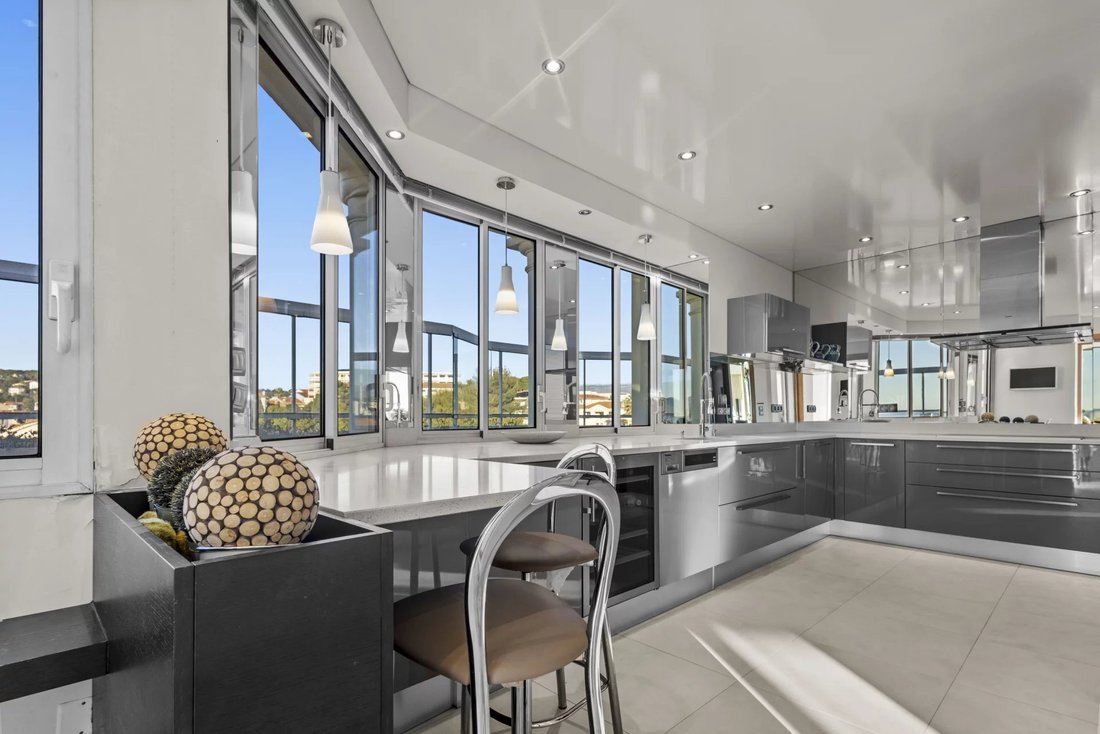 Photo inspiration: Unique Penthouse In The Heart Of In Cannes Provence Alpes Photo Inspiration