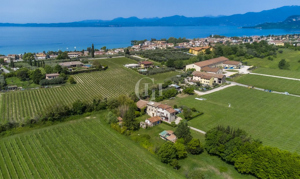 Rustico House For Renovation In Bardolino In Bardolino, Italy