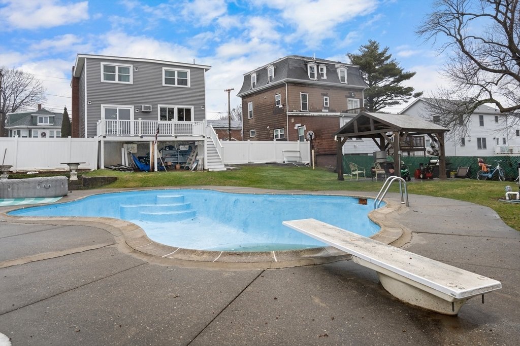 House in Revere, Massachusetts, United States 1 - 14239880