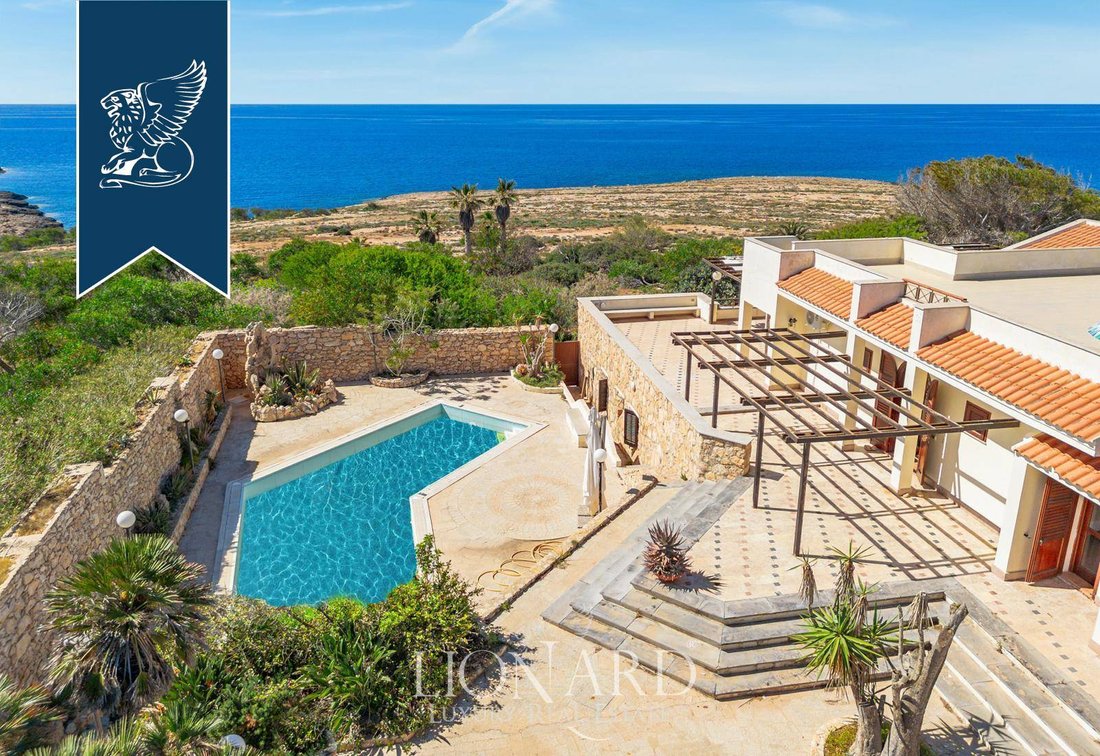 Villa in Lampedusa, Sicily, Italy 5 - 14243504