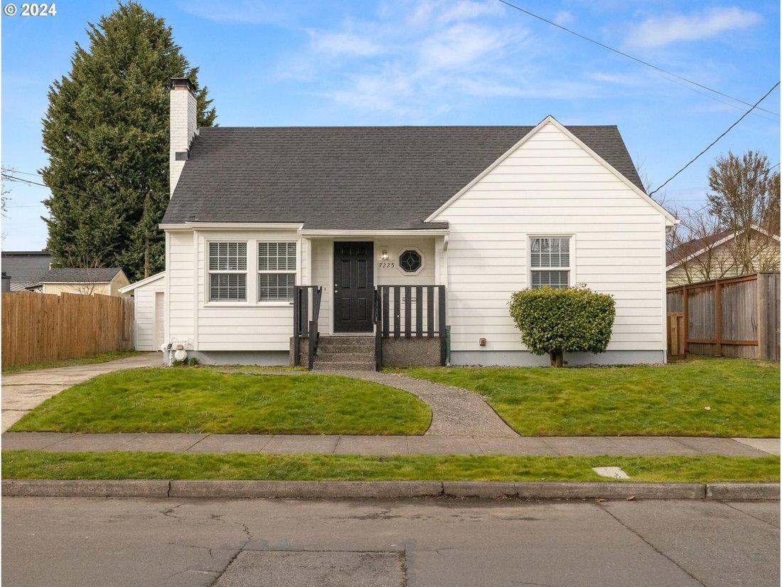 House in Portland, Oregon, United States 3 - 14240104