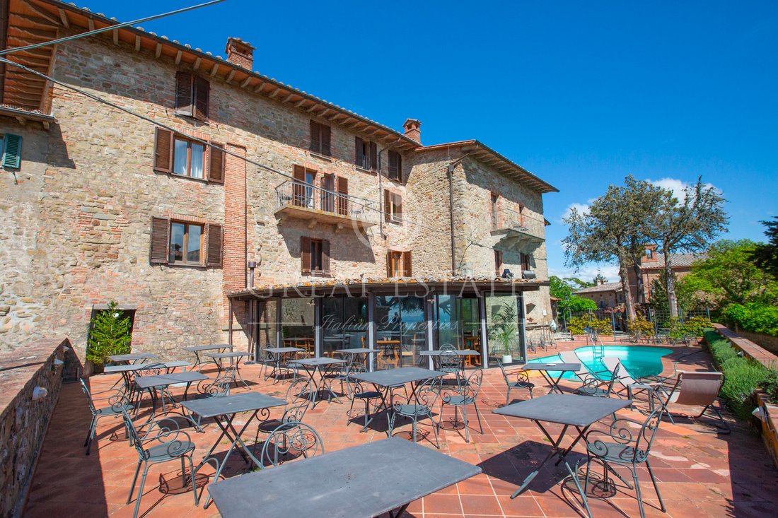 Estate in Passignano sul Trasimeno, Umbria, Italy 1 - 14007206