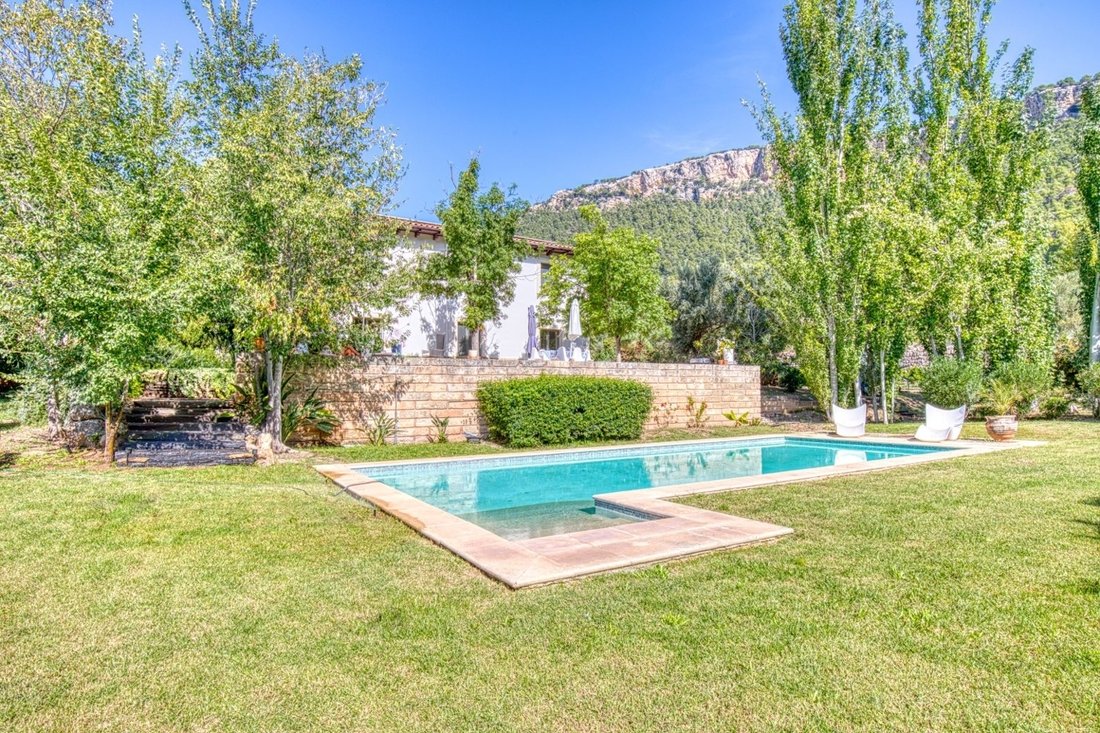 Villa in Esporles, Balearic Islands, Spain 2 - 13706014
