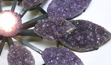 The 'Pantalla de Luz' Amethyst Lotus Flower Light Display on Revolving Stand