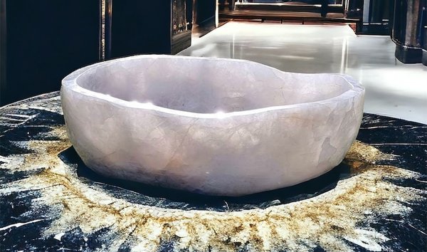 The Large Quartz Crystal Bowl (14148594)