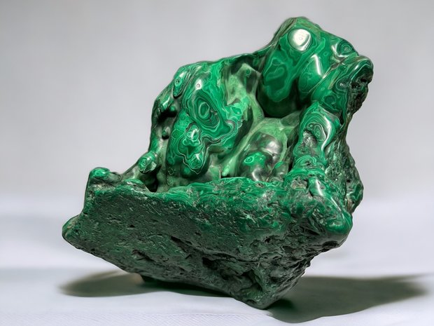 The Large Malachite Crystal (14148813)