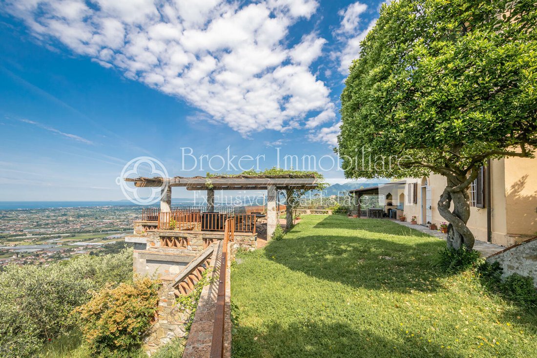 Villa en Mommio Castello, Toscana, Italia 1 - 11439790
