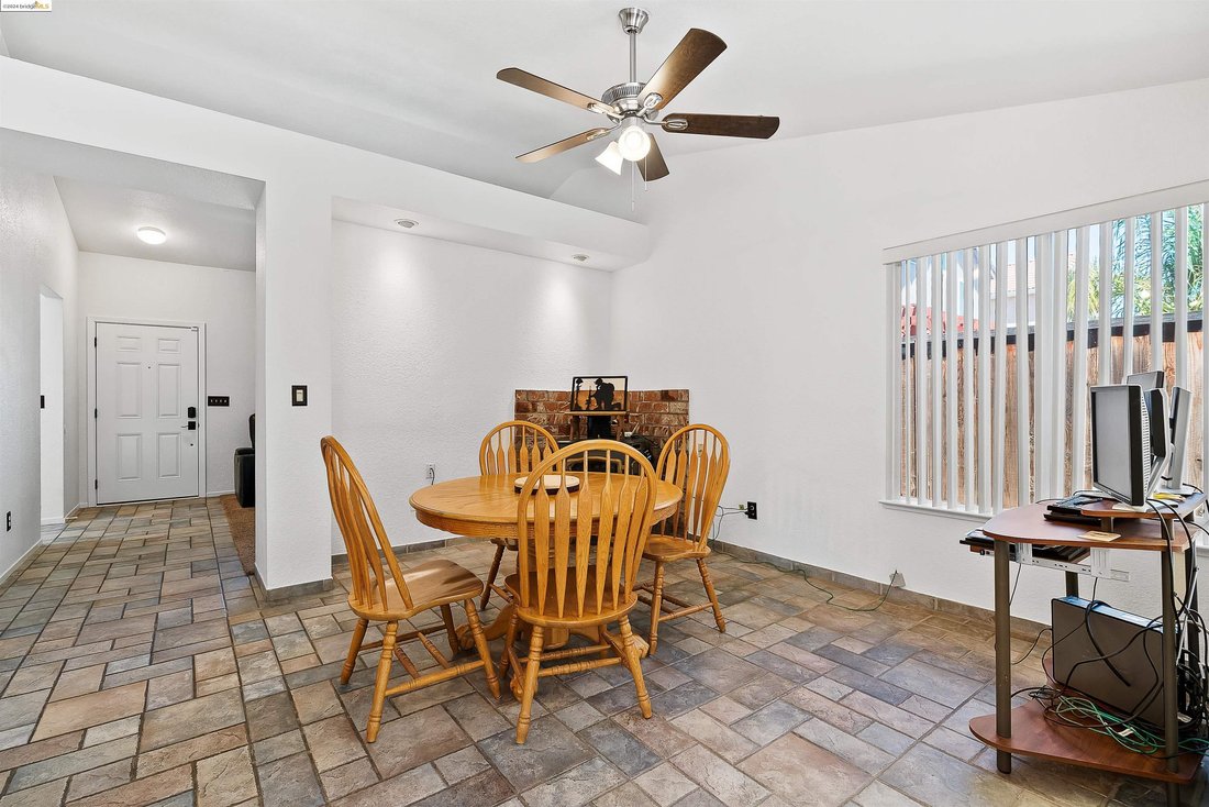 1020 Appalosa Way, Tracy, California 95376 En Tracy, California