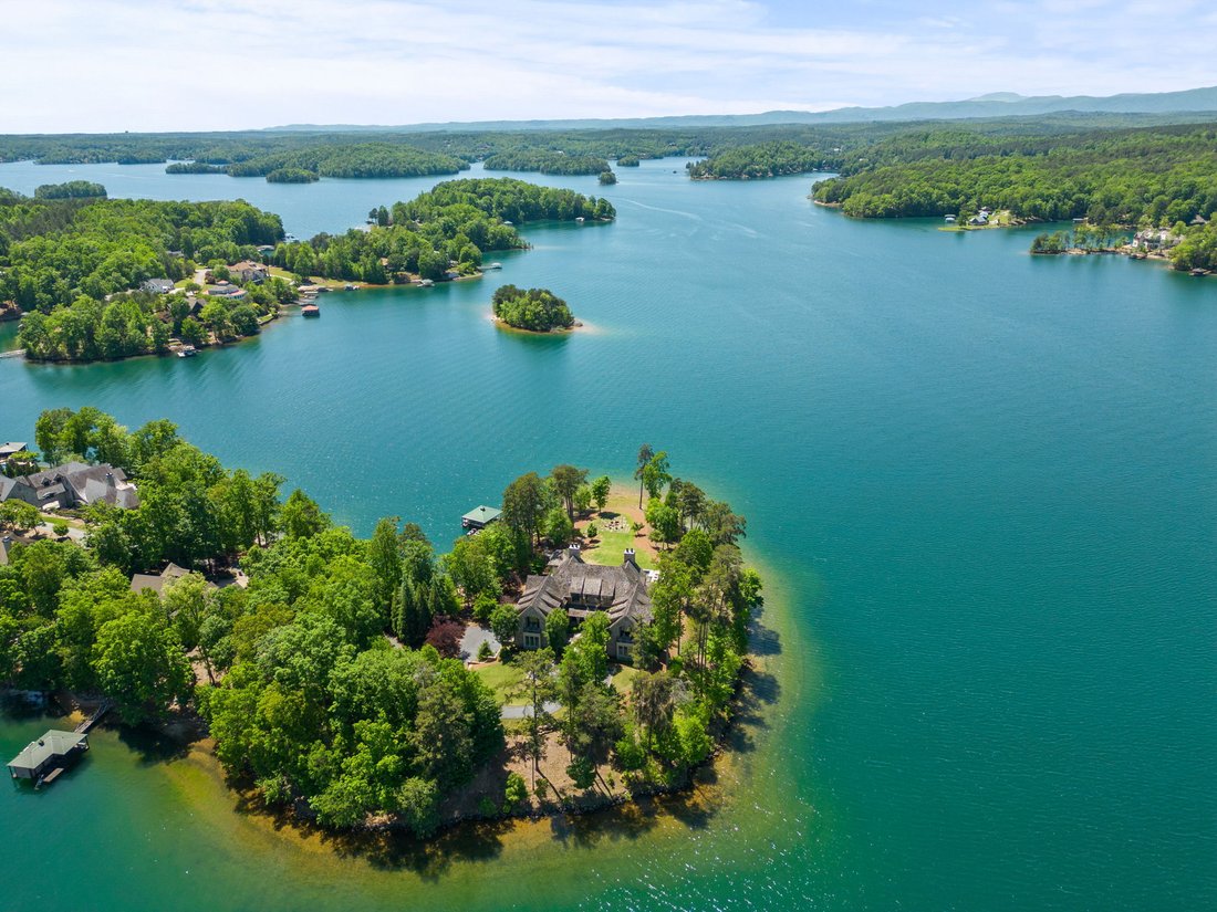 132 Mountain Shore Trail, Six Mile, In Six Mile, South Carolina, United ...