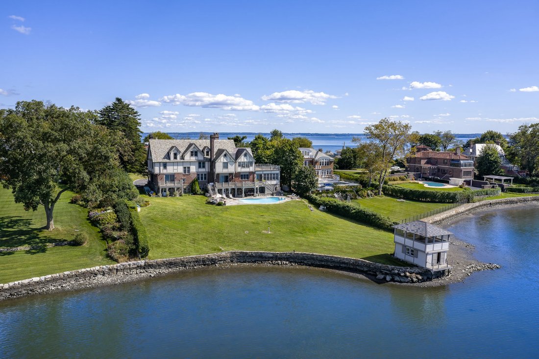 Unparalled Waterfront Property In Larchmont, New York, United States