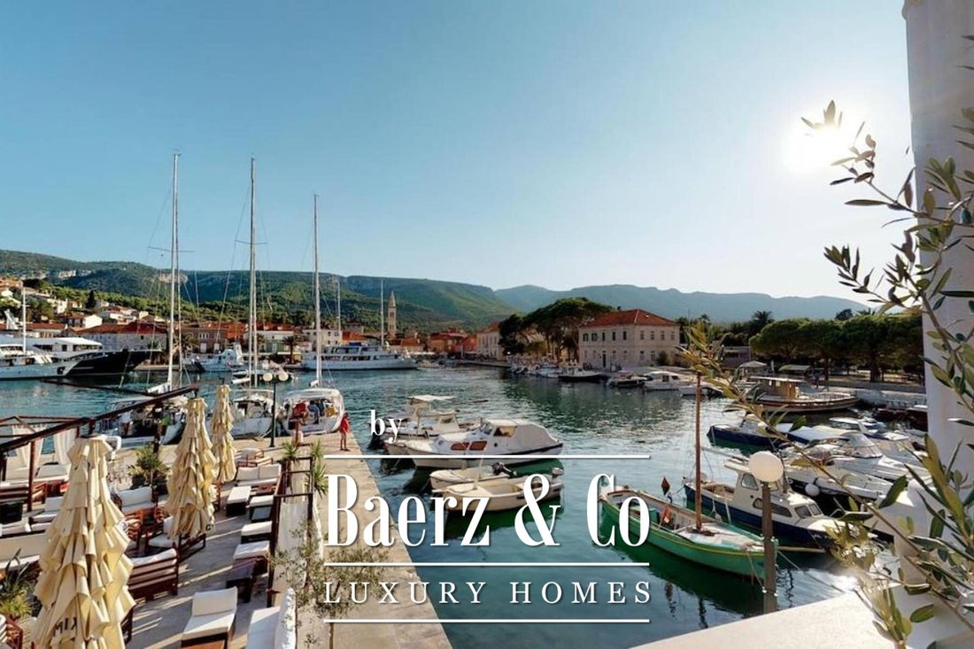House in Jelsa, Split-Dalmatia County, Croatia 1 - 13373301