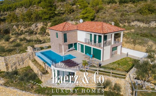 Villa in Gornja Podstrana, Split-Dalmatia County, Croatia 1