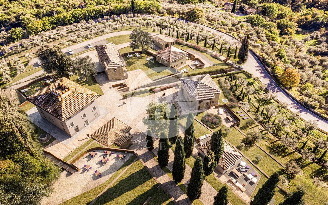 Villa in Monte San Savino, Tuscany, Italy 3 - 14250653