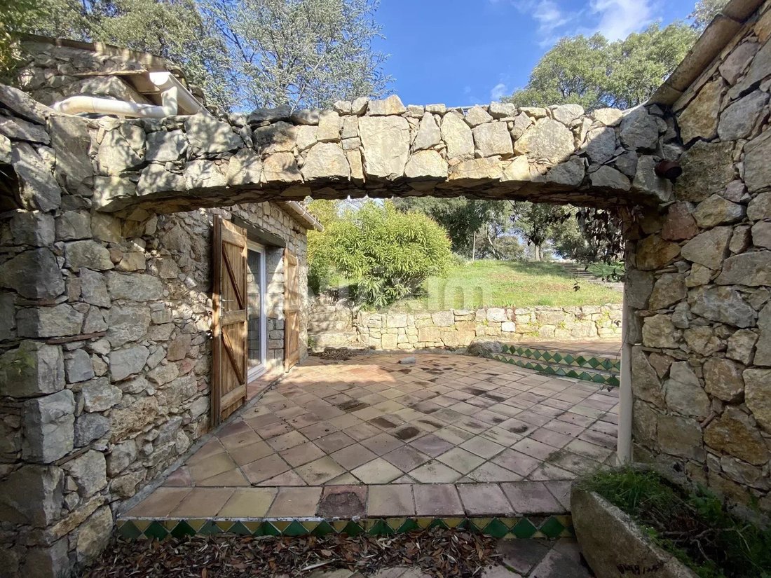 House in Taradeau, Provence-Alpes-Côte d'Azur, France 1 - 13900793