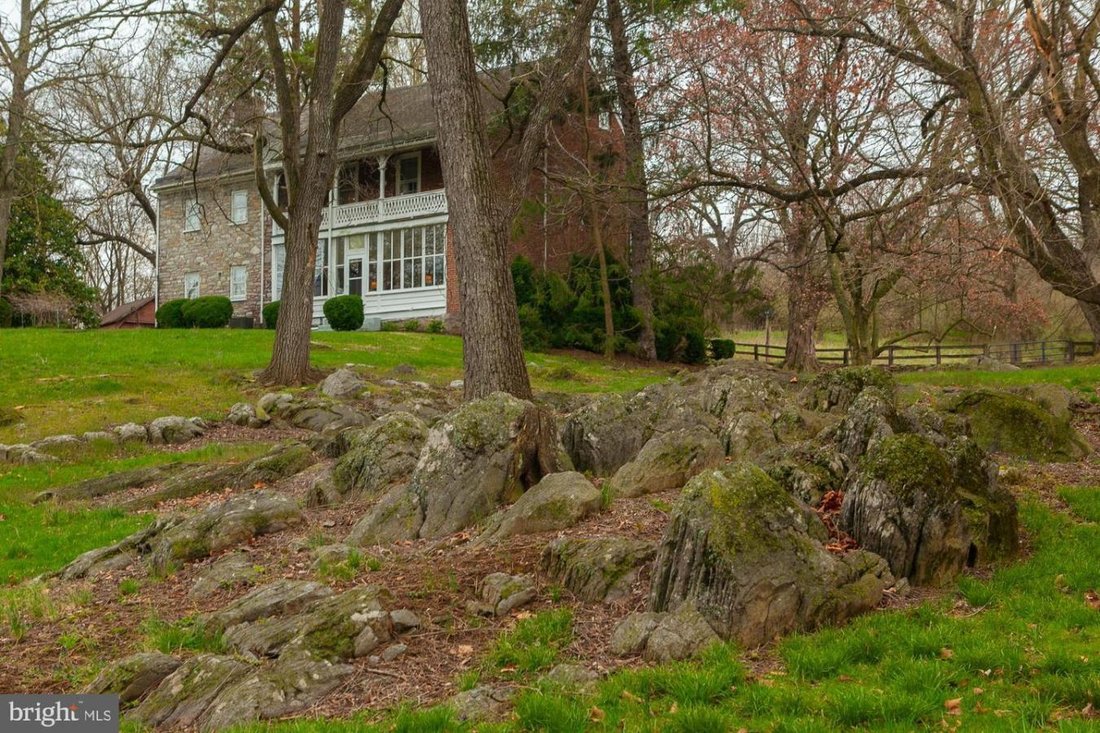 House in Martinsburg, West Virginia, United States 3 - 14252157