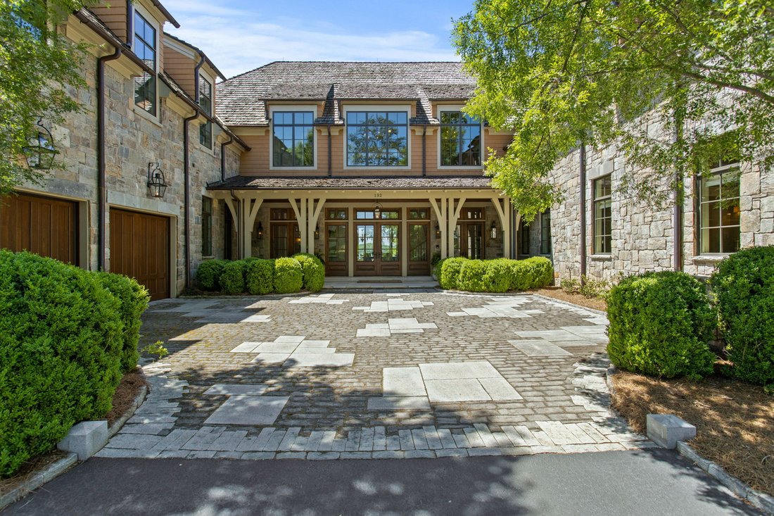 132 Mountain Shore Trail, Six Mile, In Six Mile, South Carolina, United