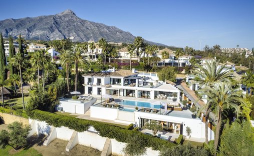 Villa en Nueva Andalucía, Marbella, España 1