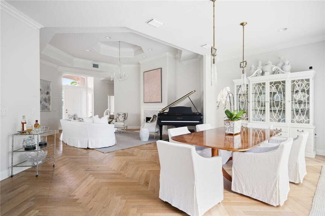 Decorador Lleno De Luz, Casa Renovada En Vero Beach, Florida, Estados