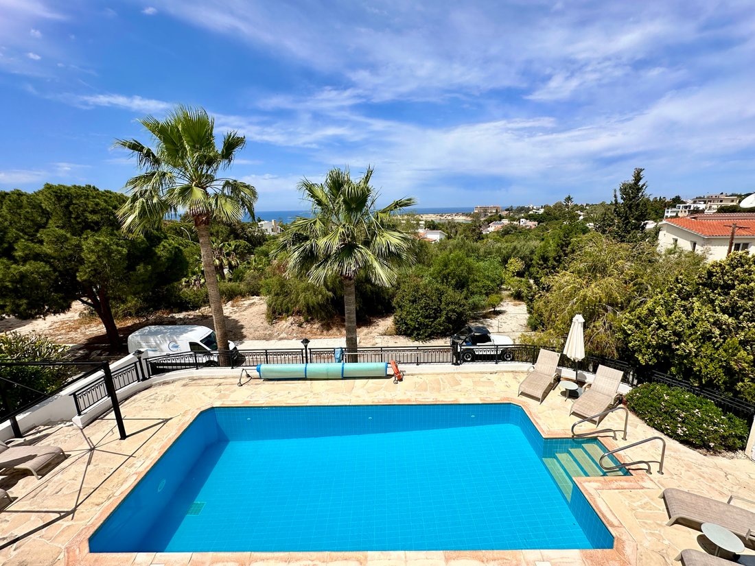 Villa in Coral Bay, Paphos, Cyprus 4 - 12635576