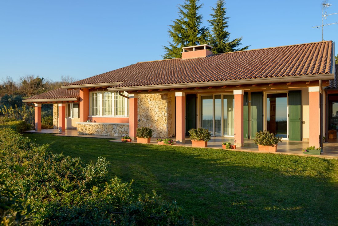 Villa in Quinzano, Verona, Veneto 1 - 14255120
