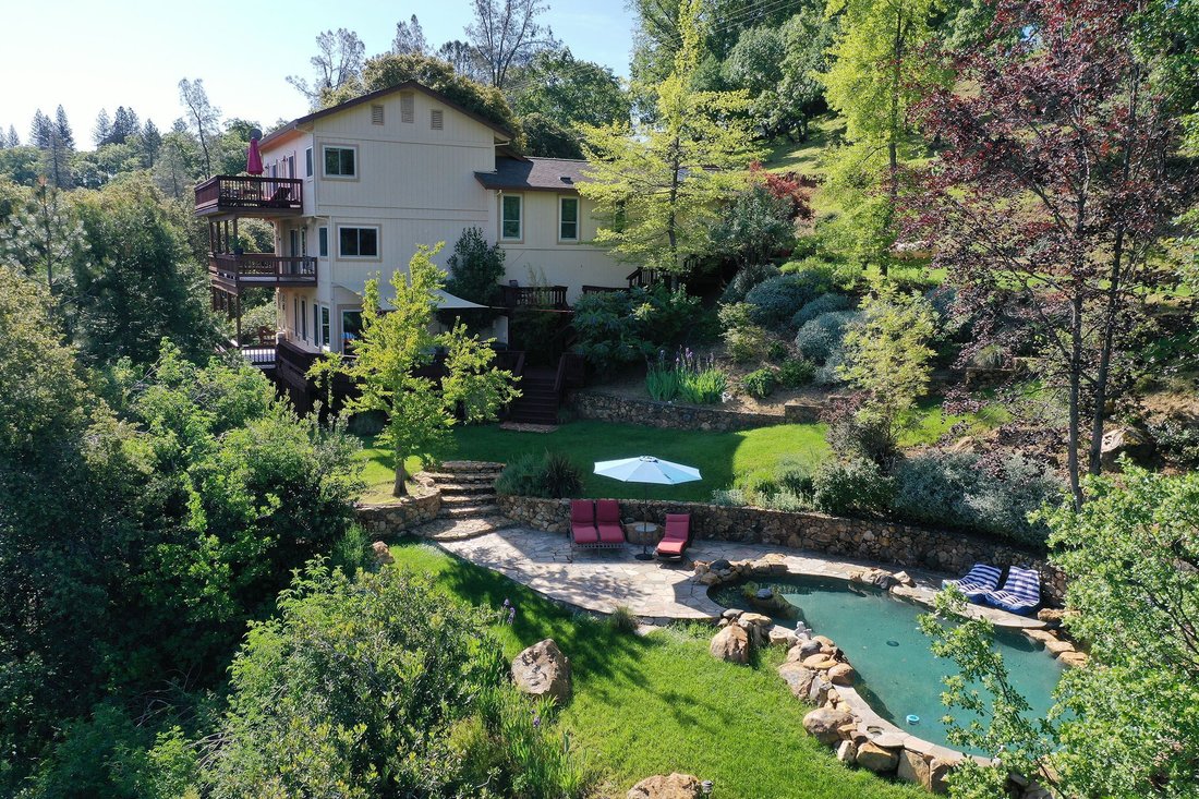 3476 Airport Road, Placerville, En Placerville, California, Estados