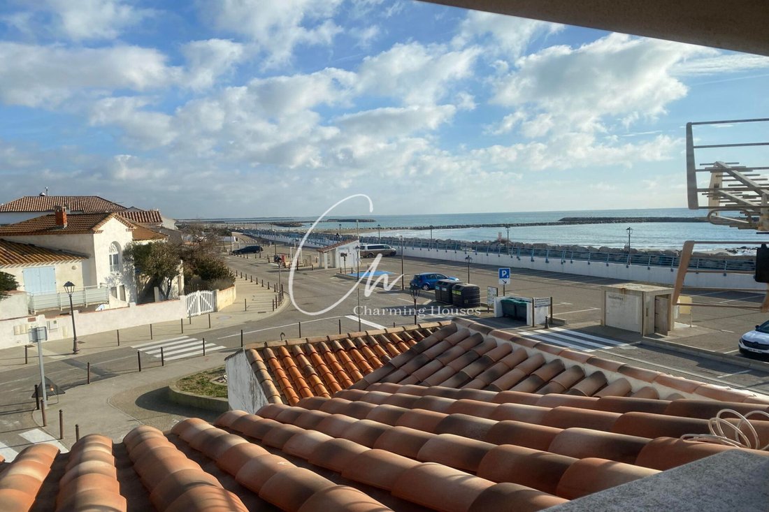 Apartment in Saintes-Maries-de-la-Mer, Provence-Alpes-Côte d'Azur, France 1 - 14256521