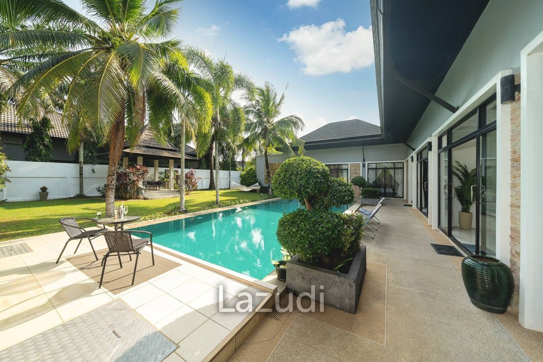 Villa in Choeng Thale, Phuket, Thailand 1 - 14258932