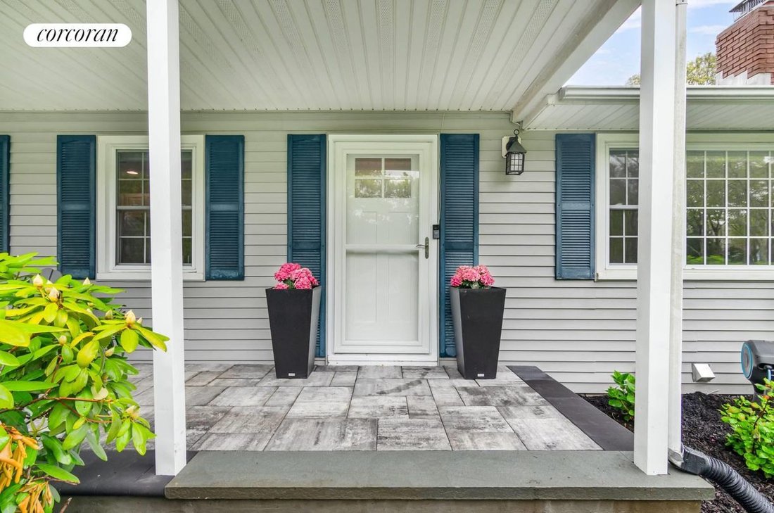 10 Bittersweet Avenue South, Hampton In Hampton Bays, New York, United