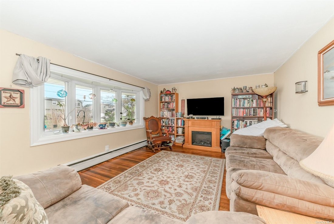 4 Dormitorios Unifamiliares En West Islip, Nueva York, Estados Unidos En Venta (14257280)