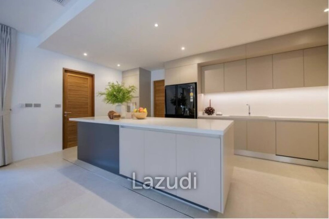 Villa in Choeng Thale, Phuket, Thailand 5 - 14259002