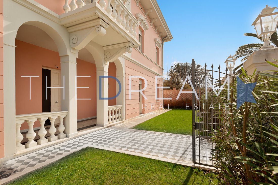 Villa a Forte dei Marmi, Toscana, Italia 3 - 14260282