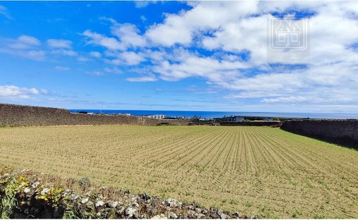 Land in Ponta Delgada (Sao Jose), Azores, Portugal 1