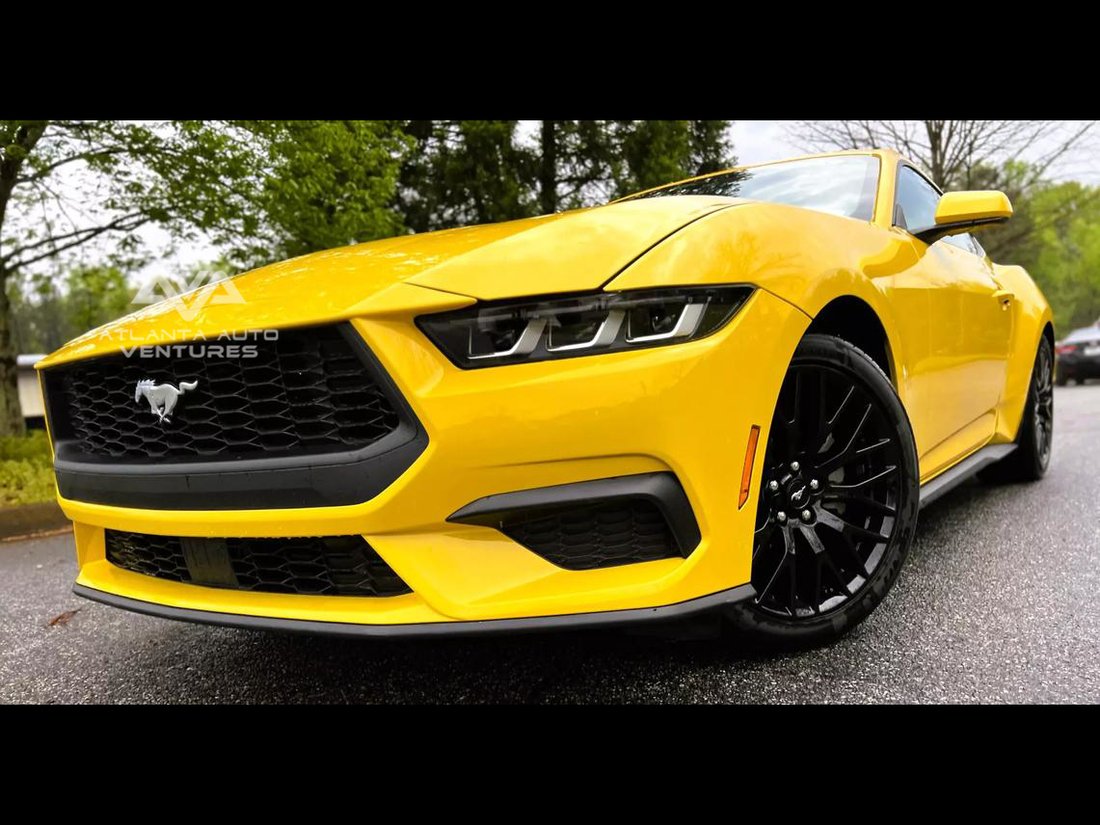 Coupe in Roswell, GA, United States 4 - 14083596