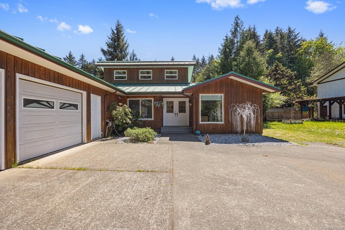 Courtenay Residential In Courtenay, British Columbia, Canada For Sale