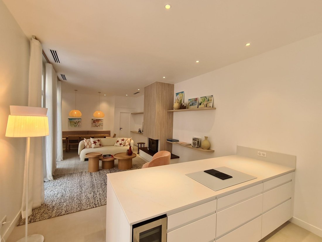 Townhouse in Saint Nicolas, Cannes, France 3 - 14260252