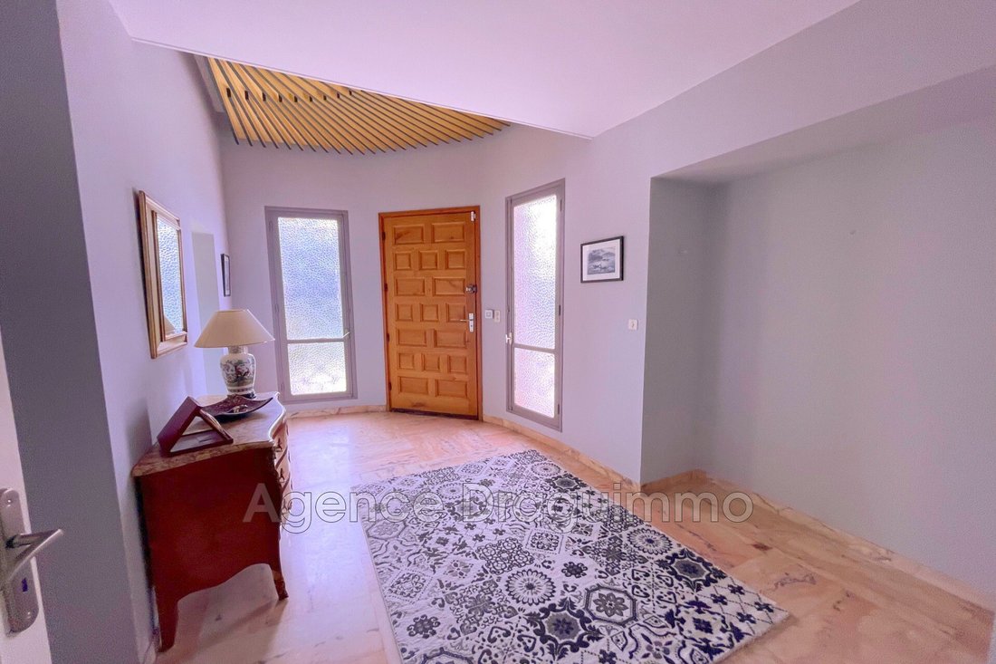 Villa in Centre Ancien, Draguignan, France 3 - 14256231