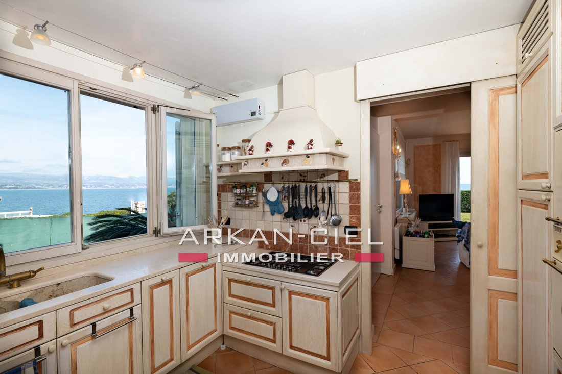 Villa in Juan les Pins-Gallice, Antibes, France 4 - 14256333