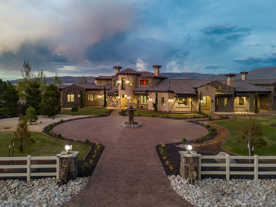 Valley Lake Estate In New Washoe City, Nevada, United States For Sale