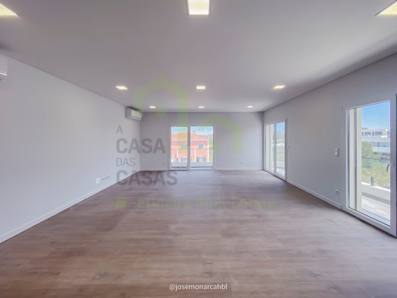 Apartment T3 Ericeira 11 Km, The House Of Houses In Mafra, Lisbon