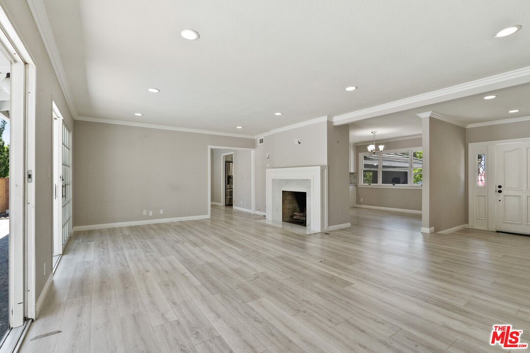 Casa En La Crescenta En Glendale, California, Estados Unidos En Venta